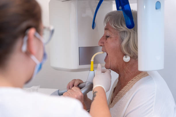Best Emergency Tooth Extraction in Romancoke, MD